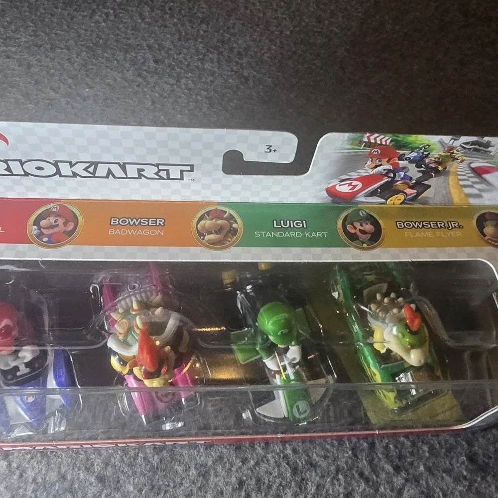 Hot Wheels Mario Kart Die-Cast 4 PACK Mario Bowser Luigi Bowser Jr NEW
